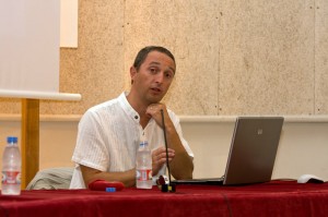Oiol Olesti durant la conferència