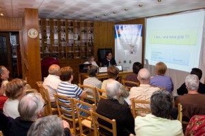 El públic assistent a la conferència de Llívia