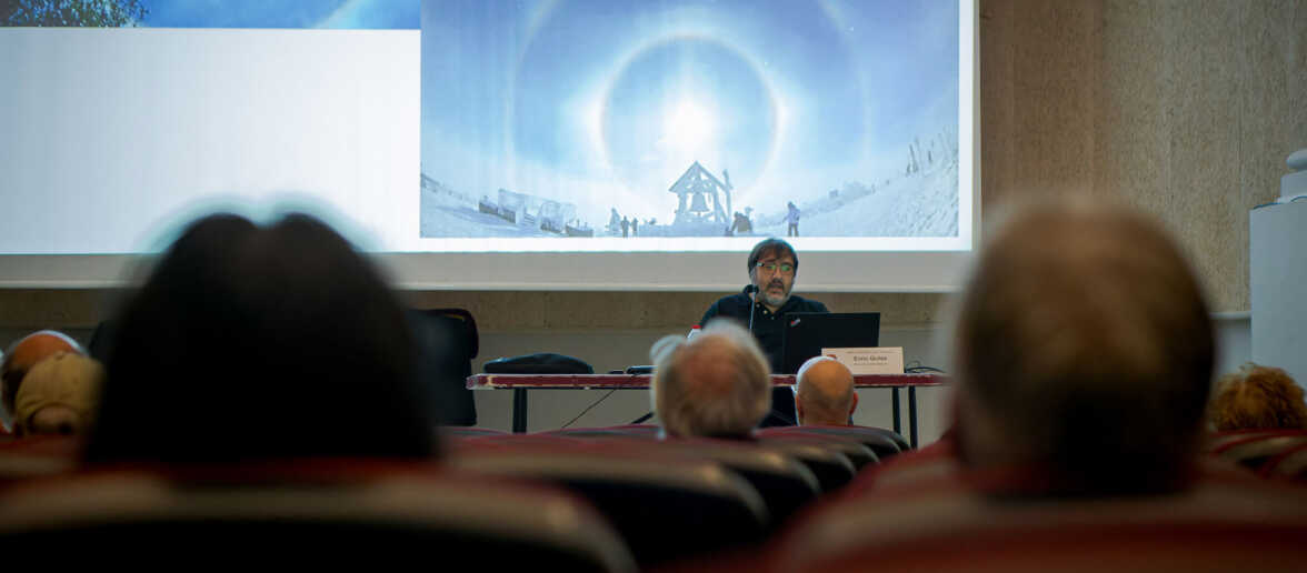 Enric Quílez durant la conferència