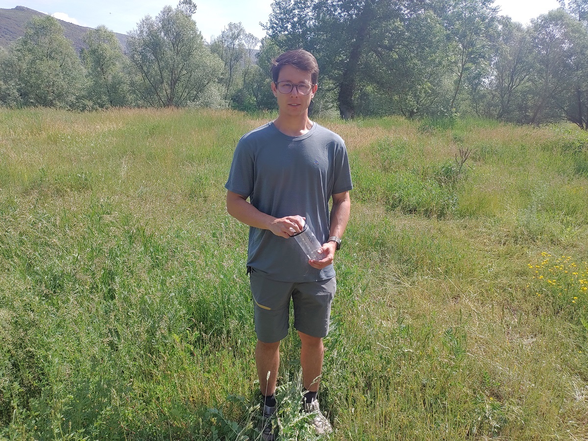 Èric Baqué, encarregat de les plantes aquàtiques